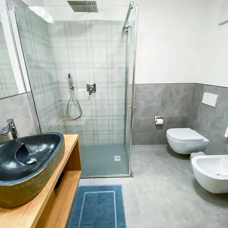 Apartment Lares Garden House Madonna di Campiglio
