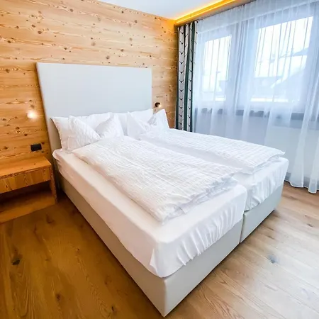 Lares Garden House * Madonna di Campiglio