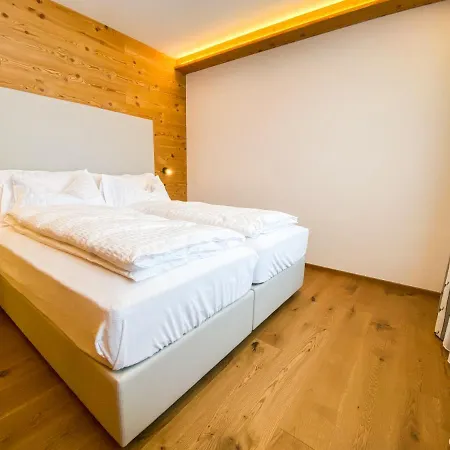 Lares Garden House Apartment