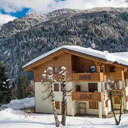 Lares Garden House * Madonna di Campiglio
