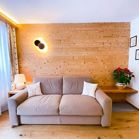 Lares Garden House Apartment