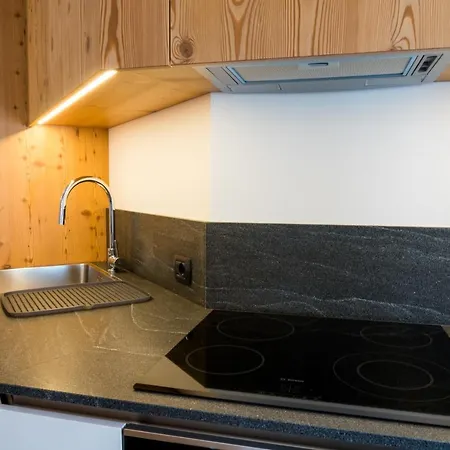 Lares Garden House Apartment