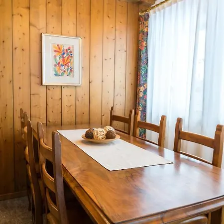 Lares Garden House Apartment Madonna di Campiglio