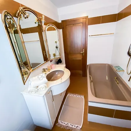 Lares Garden House Apartment