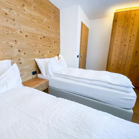 Appartement Lares Garden House *
