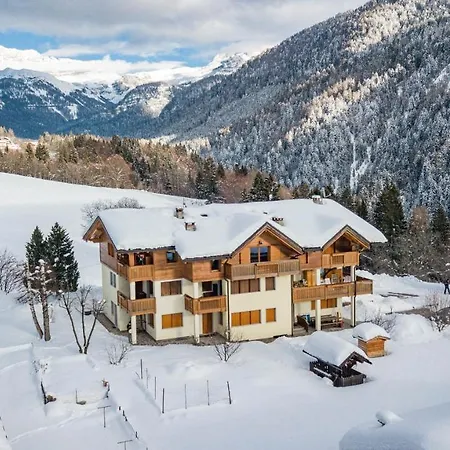 Appartement Lares Garden House