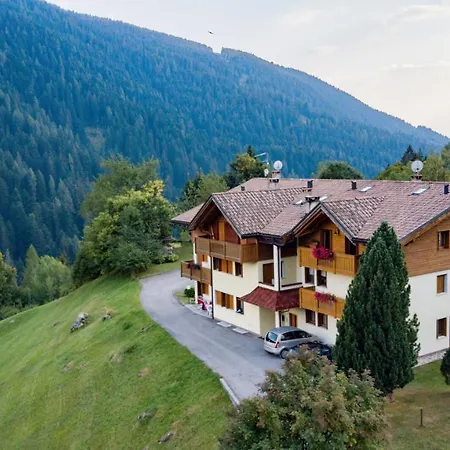 Appartement Lares Garden House