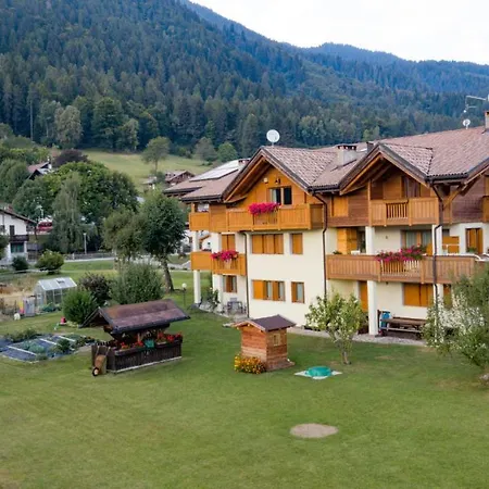 Lares Garden House Appartement *